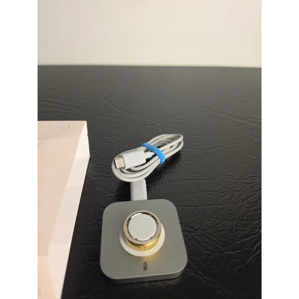 Oura Health + Fitness Tracker Smart Ring 4 Model OA11 - Gold (Size 7)